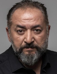 Левент Юнсал