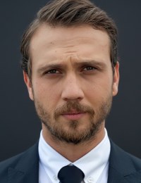 Арас Булут Ийнемли