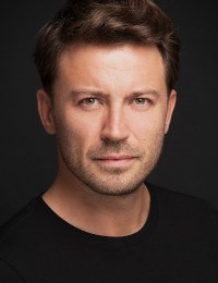 Толга Гюлеч