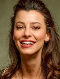 Мюжде Узман