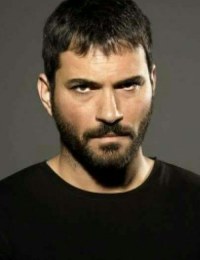 Сердар Озер