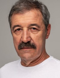 Низам Намидар