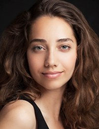 Озге Озачар