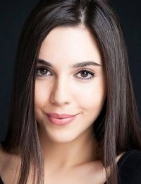 Пелин Улуксар