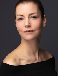 Дефне Каялар