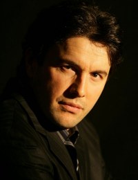 Эргюн Демир