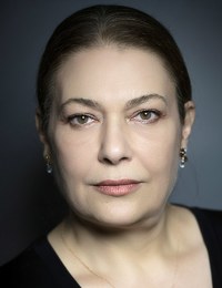 Зейнеп Эронат