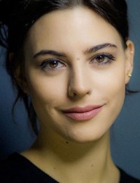 Дильхан Наз Озгюлюш