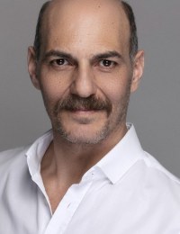 Умут Карадаг