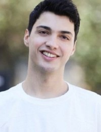 Эдждер Озкарслыгил