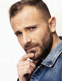 Фуркан Аксой