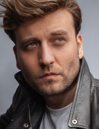 Незир Чинарлы