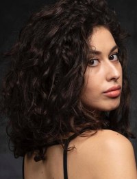 Ханде Йылмаз