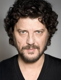 Илкер Аксум