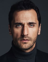 Фырат Челик