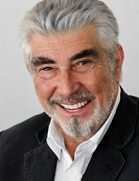 Эрдал Озйагджылар